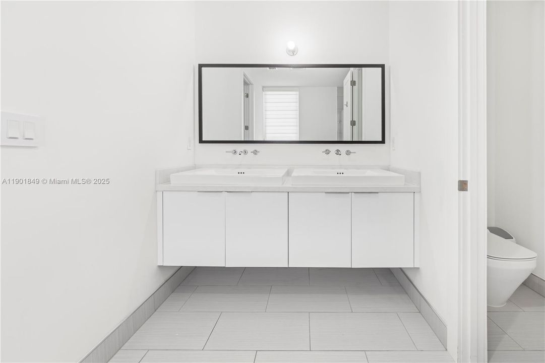 For Sale: $875,000 (4 beds, 3 baths, 2335 Square Feet)