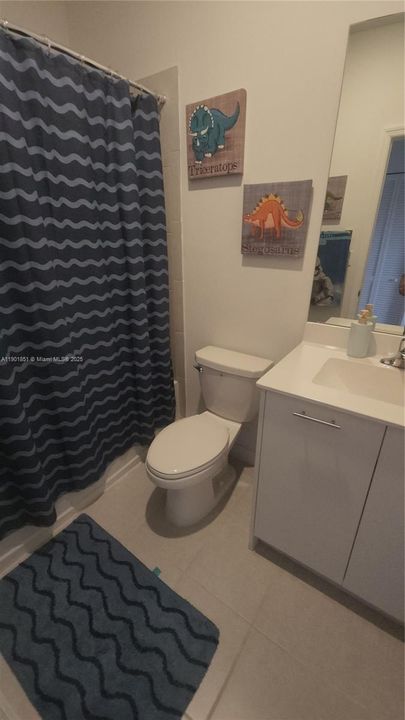 Recently Rented: $3,000 (3 beds, 2 baths, 1483 Square Feet)