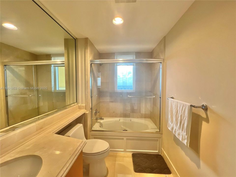 For Sale: $3,450,000 (3 beds, 3 baths, 2214 Square Feet)