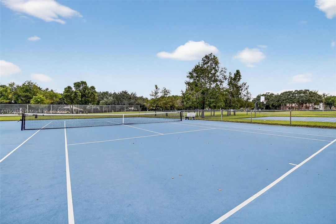 For Rent: $3,300 (3 beds, 2 baths, 1760 Square Feet)