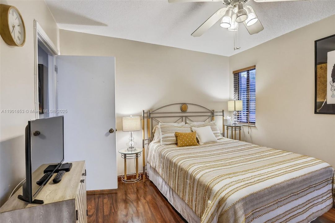 For Rent: $3,300 (3 beds, 2 baths, 1760 Square Feet)