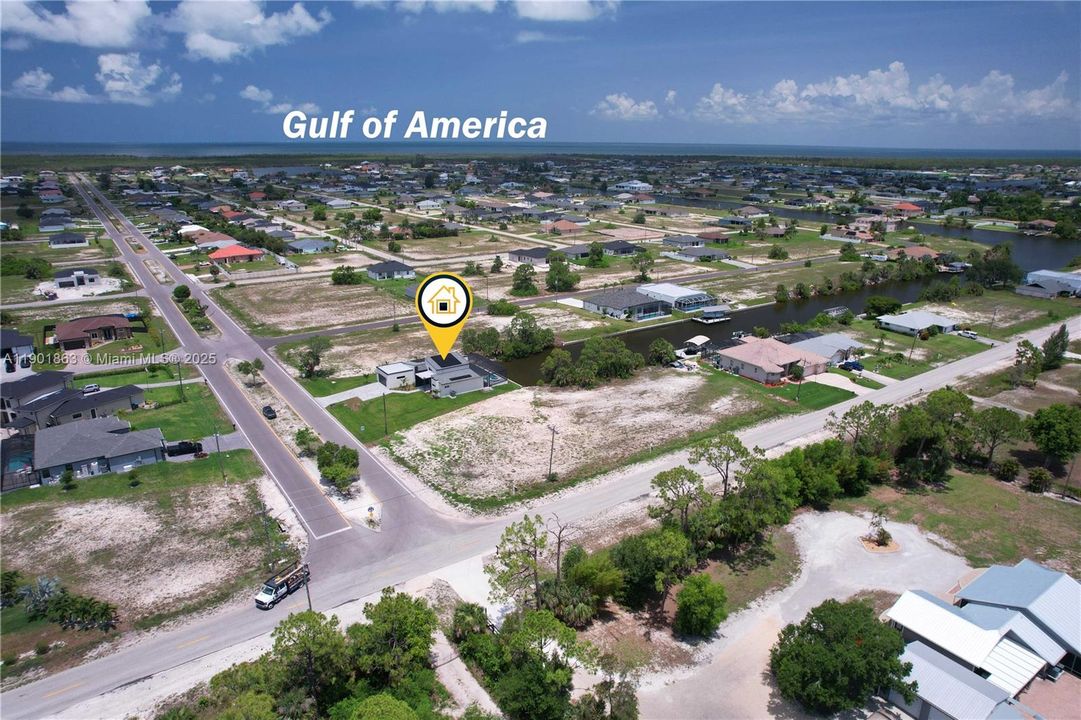 For Sale: $799,900 (4 beds, 3 baths, 2295 Square Feet)