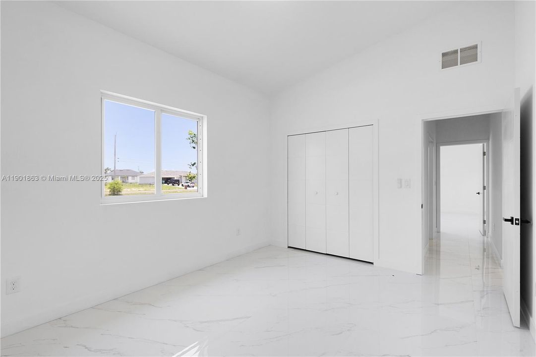 For Sale: $799,900 (4 beds, 3 baths, 2295 Square Feet)