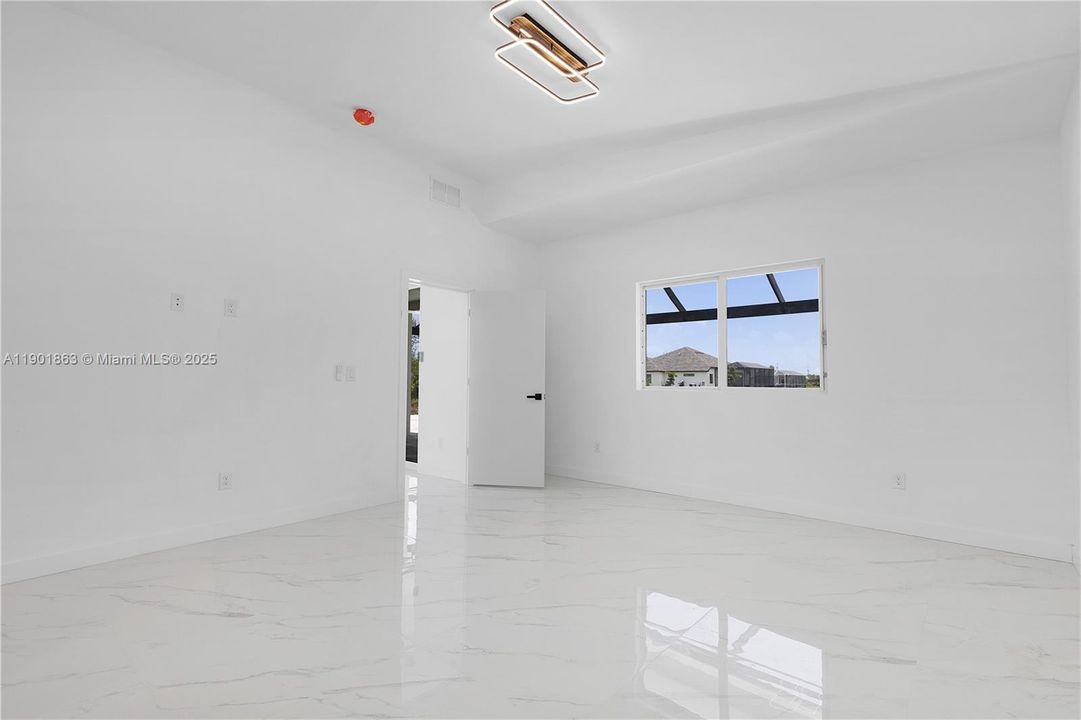 For Sale: $799,900 (4 beds, 3 baths, 2295 Square Feet)