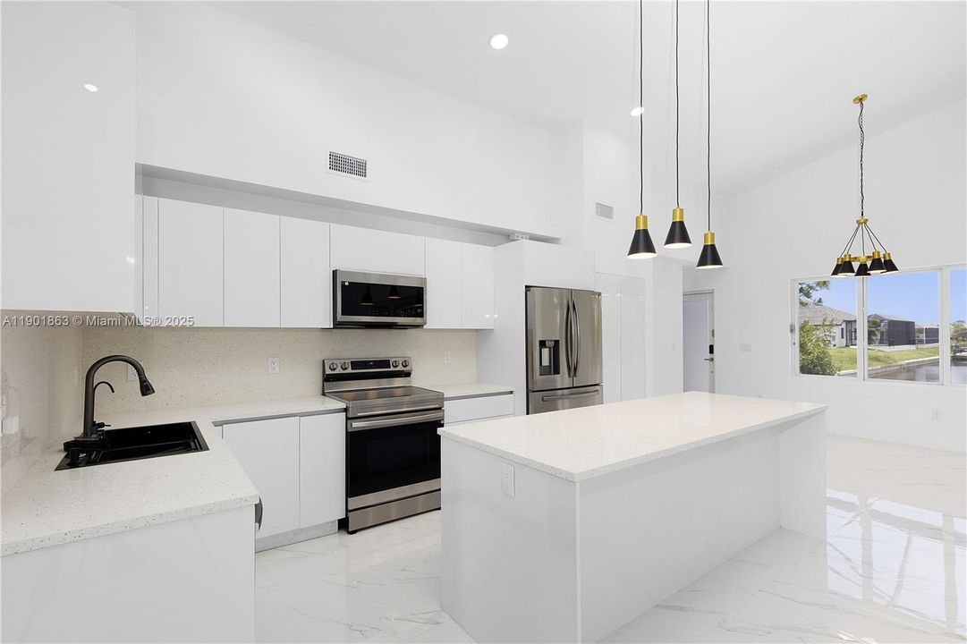 For Sale: $799,900 (4 beds, 3 baths, 2295 Square Feet)