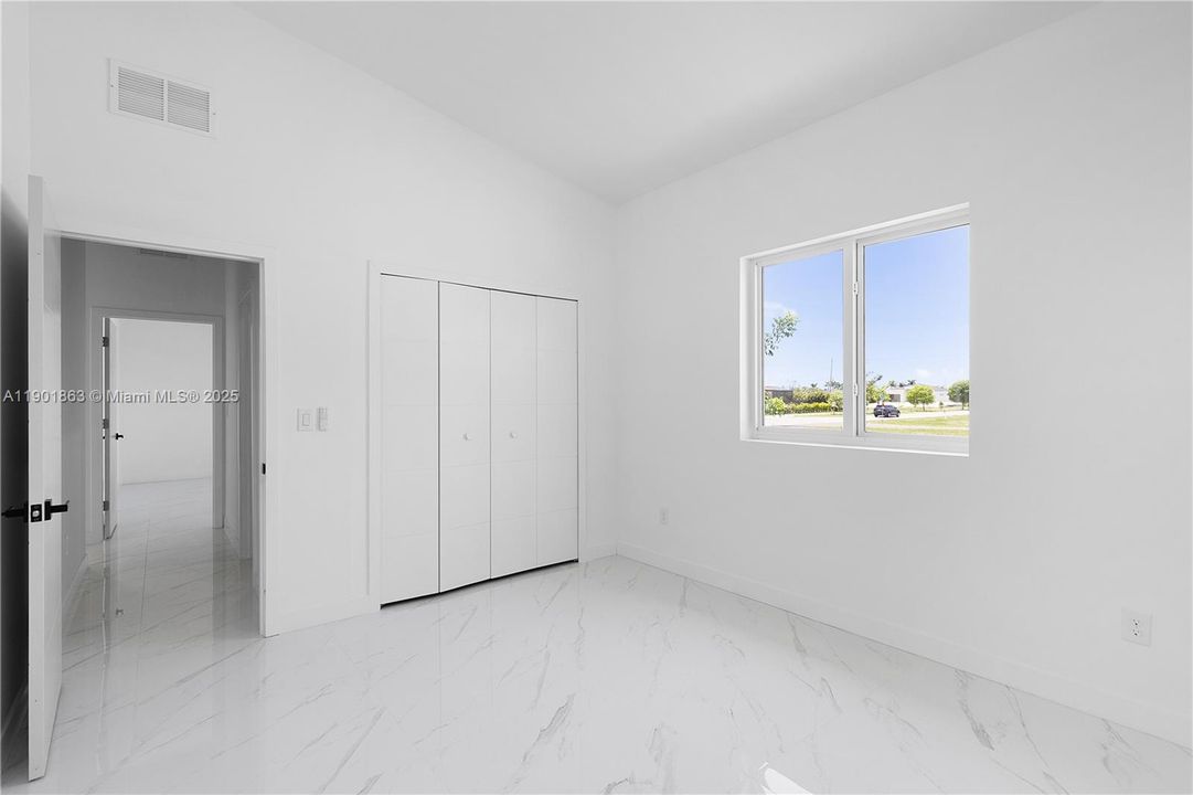 For Sale: $799,900 (4 beds, 3 baths, 2295 Square Feet)