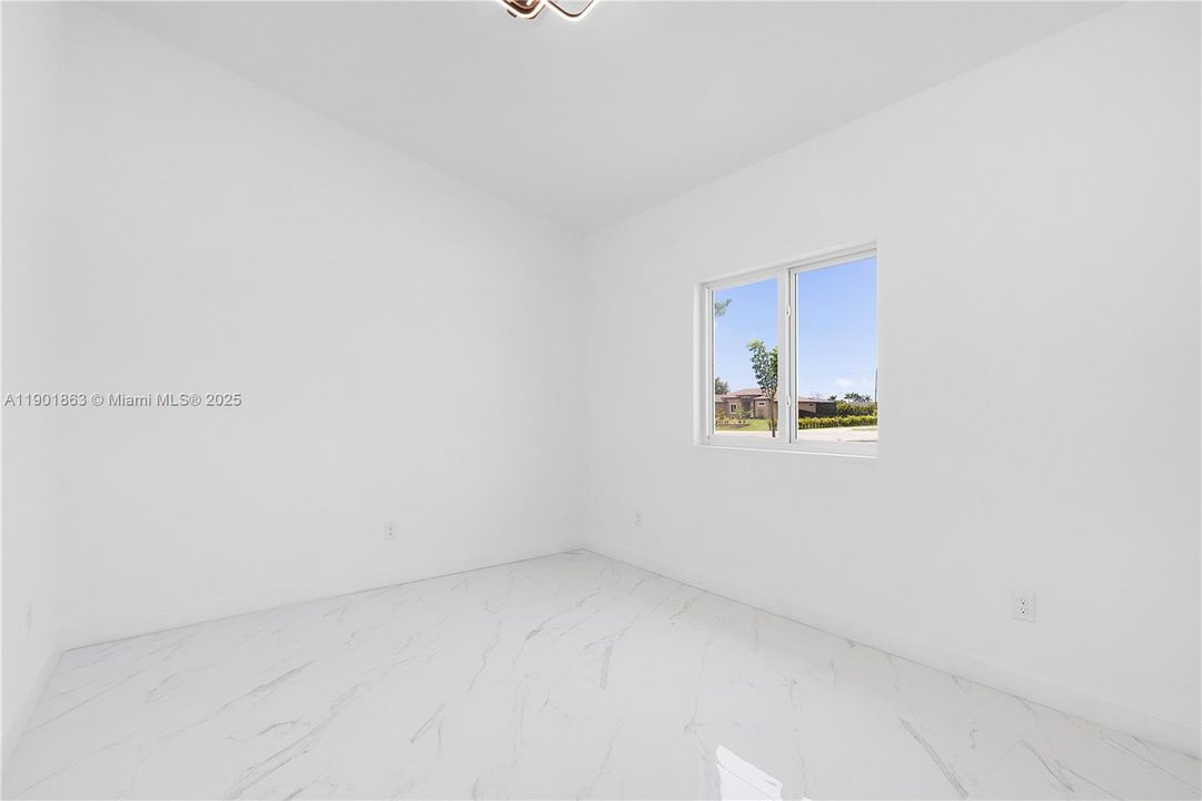 For Sale: $799,900 (4 beds, 3 baths, 2295 Square Feet)