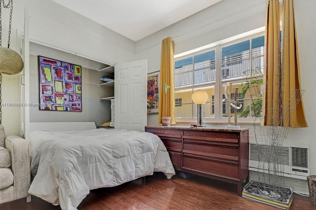 待售: $205,000 (0 贝兹, 1 浴室, 505 平方英尺)