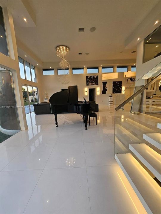 For Rent: $7,000 (4 beds, 3 baths, 4209 Square Feet)