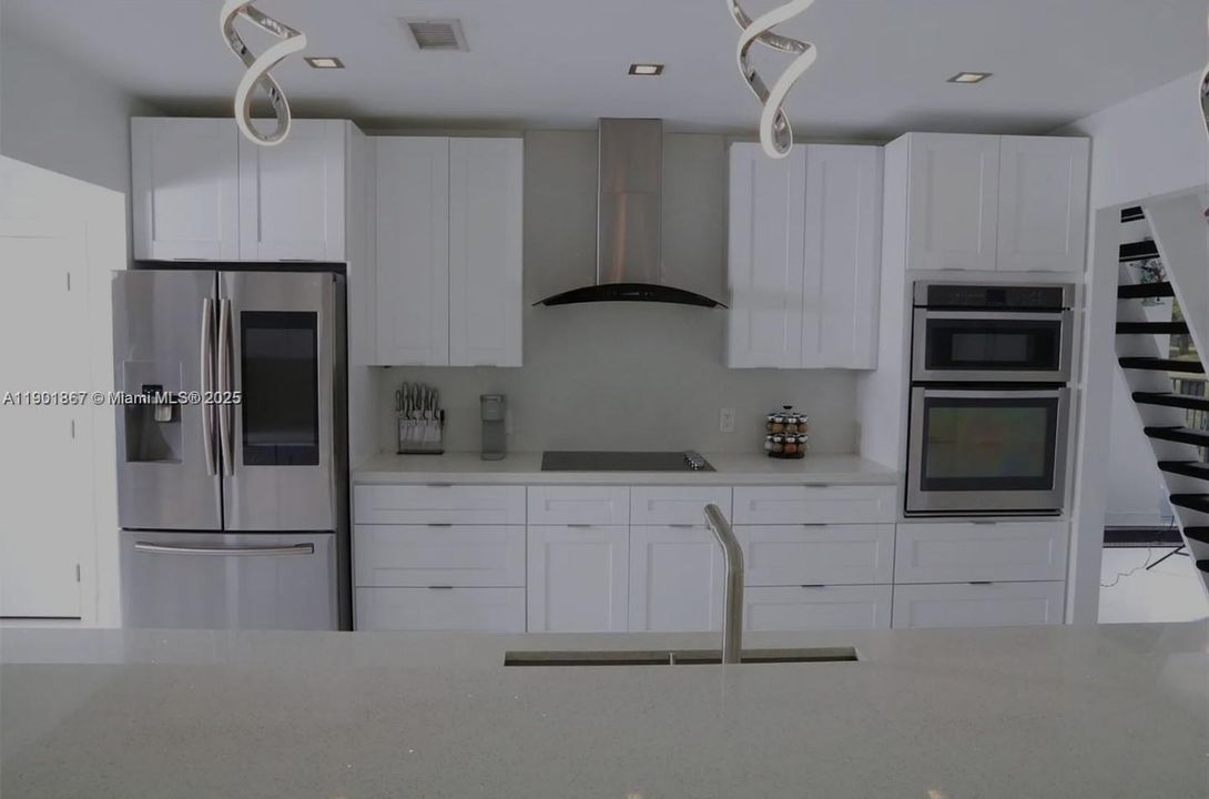 For Rent: $7,000 (4 beds, 3 baths, 4209 Square Feet)