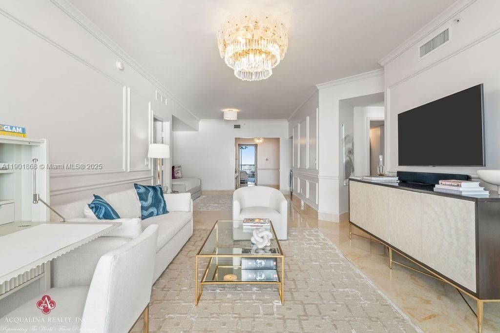 For Sale: $3,545,000 (3 beds, 3 baths, 2031 Square Feet)