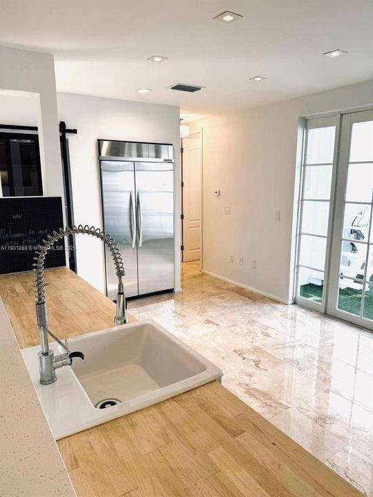 For Rent: $8,500 (3 beds, 2 baths, 2046 Square Feet)