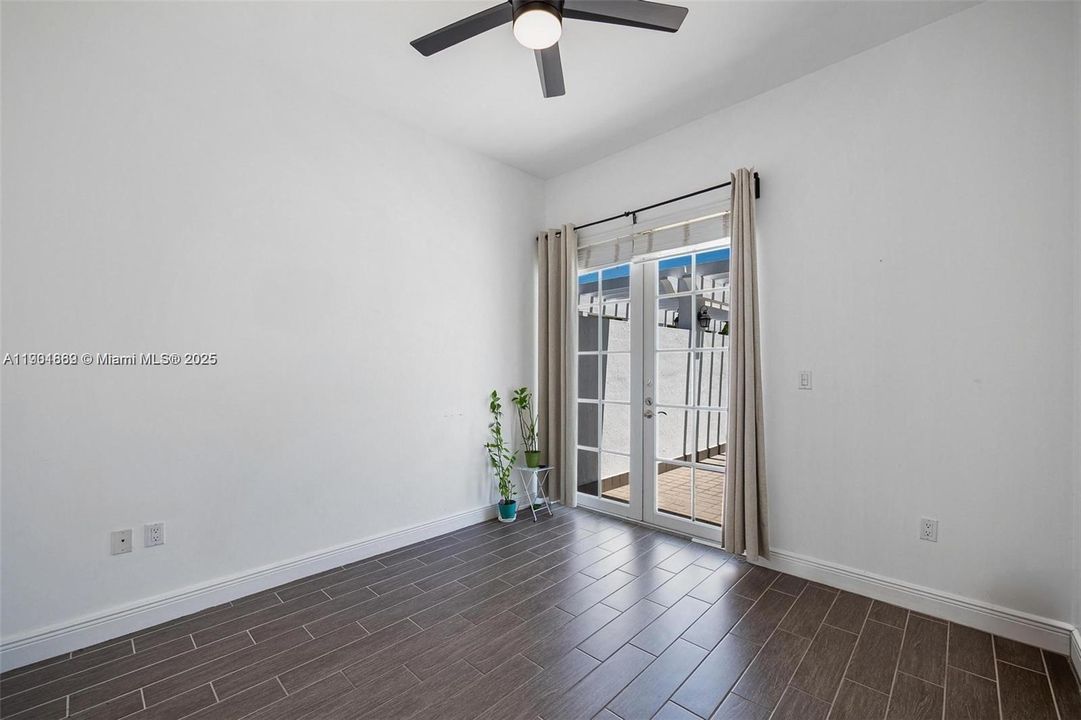 For Rent: $8,500 (3 beds, 2 baths, 2046 Square Feet)