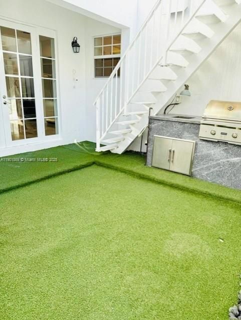 For Rent: $8,500 (3 beds, 2 baths, 2046 Square Feet)