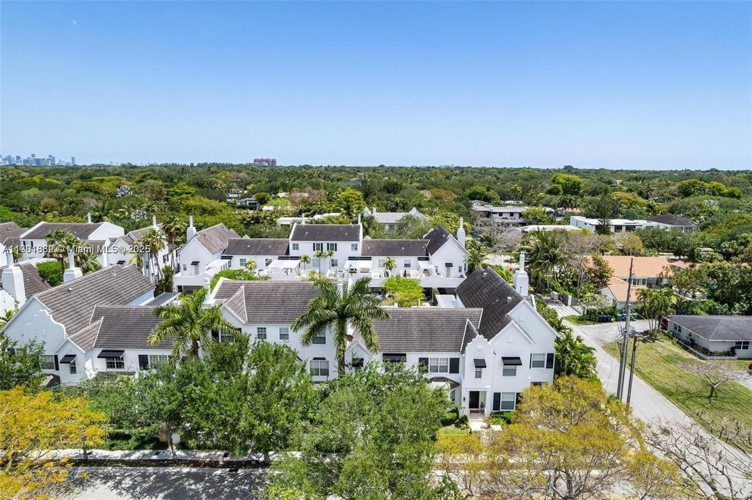 For Rent: $8,500 (3 beds, 2 baths, 2046 Square Feet)