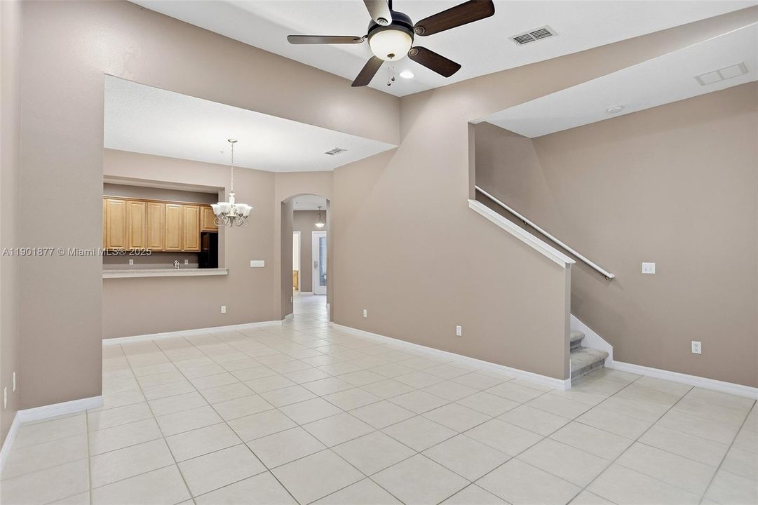 待售: $339,990 (3 贝兹, 2 浴室, 1686 平方英尺)