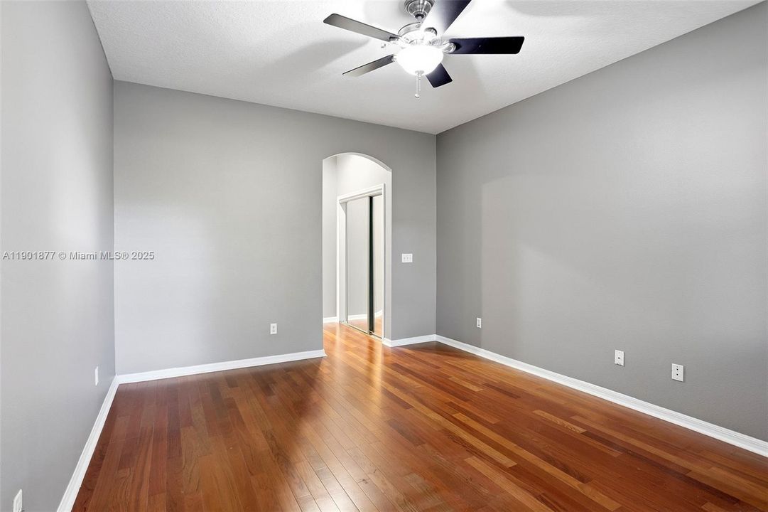 待售: $339,990 (3 贝兹, 2 浴室, 1686 平方英尺)