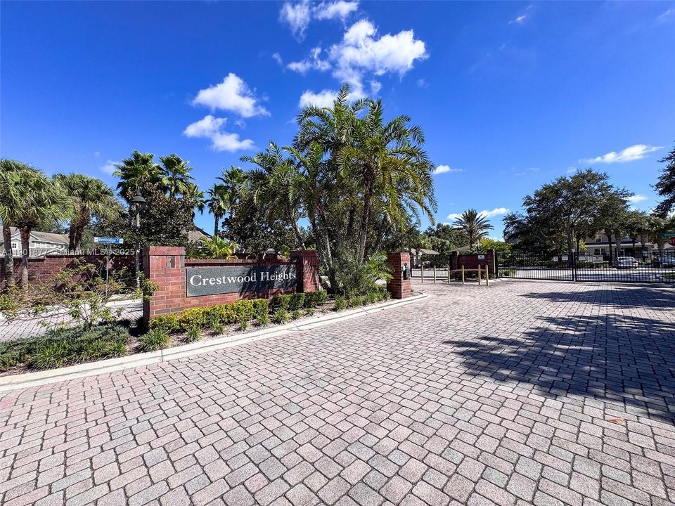 待售: $339,990 (3 贝兹, 2 浴室, 1686 平方英尺)