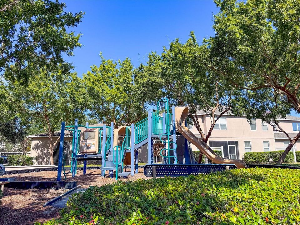 待售: $339,990 (3 贝兹, 2 浴室, 1686 平方英尺)