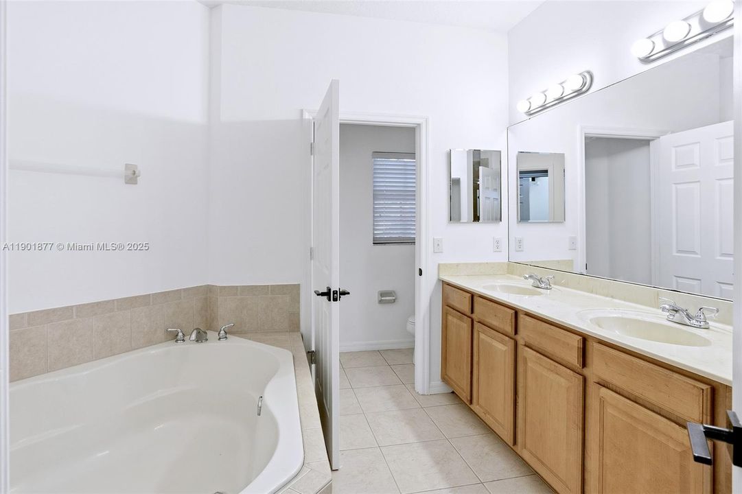 待售: $339,990 (3 贝兹, 2 浴室, 1686 平方英尺)