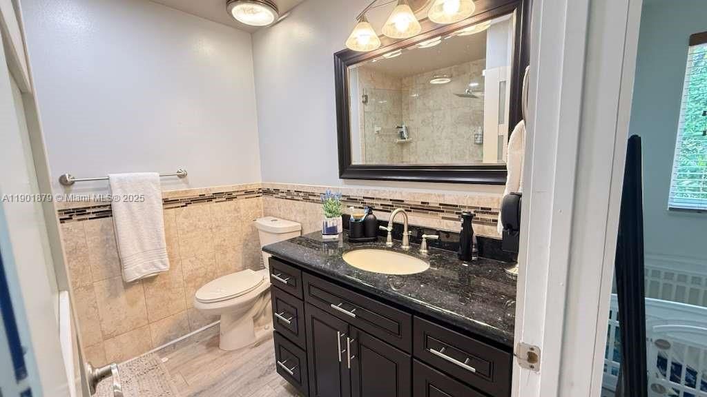 Recently Rented: $2,999 (3 beds, 2 baths, 1386 Square Feet)