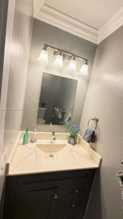 Recently Rented: $2,999 (3 beds, 2 baths, 1386 Square Feet)