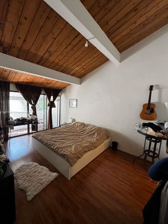 For Rent: $2,800 (3 beds, 3 baths, 1688 Square Feet)