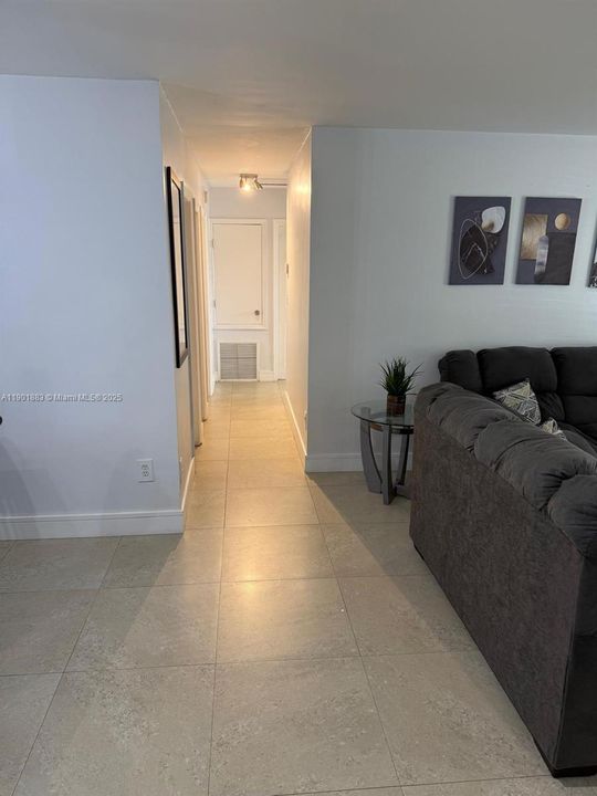 待售: $588,999 (3 贝兹, 2 浴室, 1567 平方英尺)