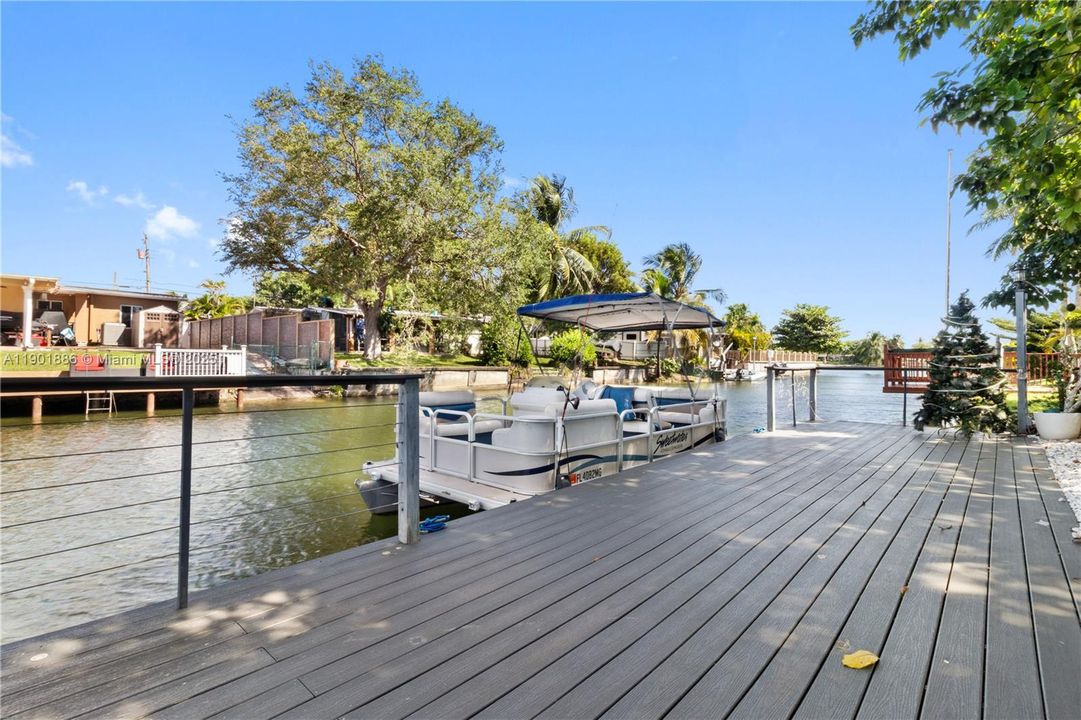 Active With Contract: $4,650 (3 beds, 2 baths, 1799 Square Feet)