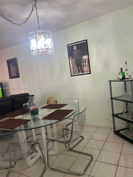 For Sale: $100,000 (1 beds, 1 baths, 835 Square Feet)