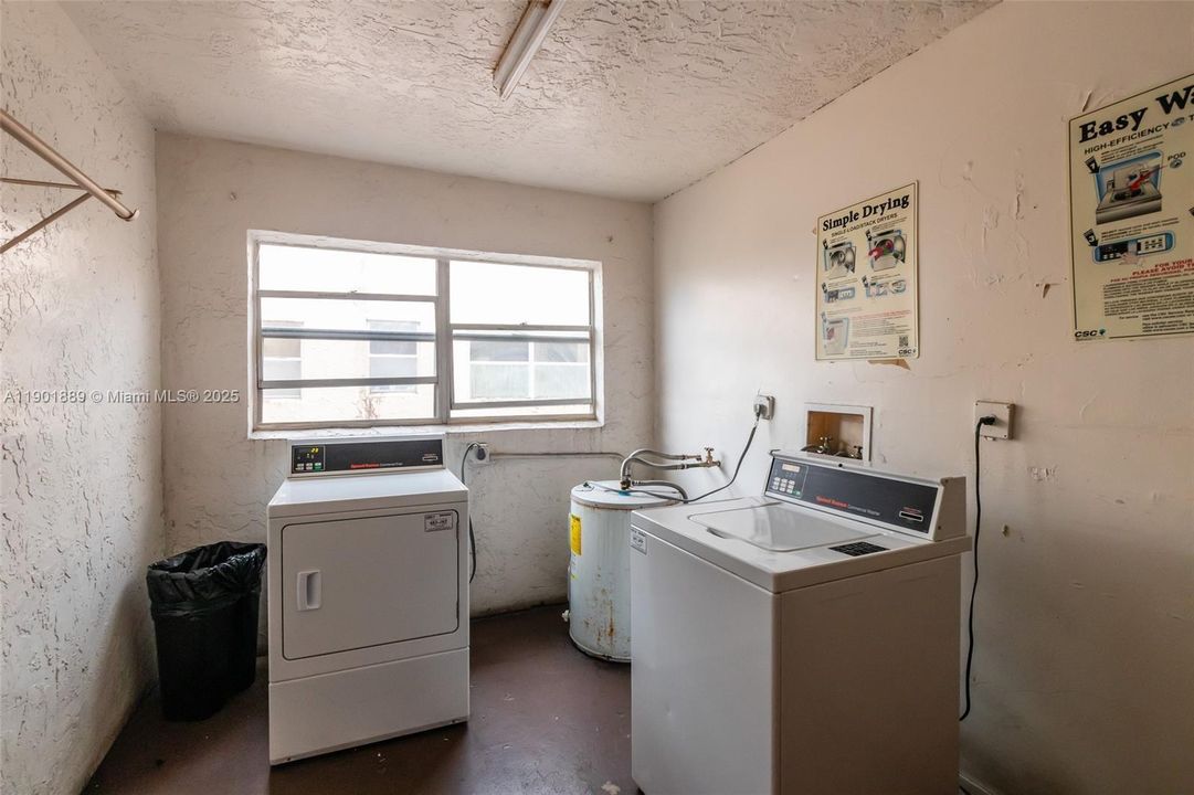 For Sale: $100,000 (1 beds, 1 baths, 835 Square Feet)