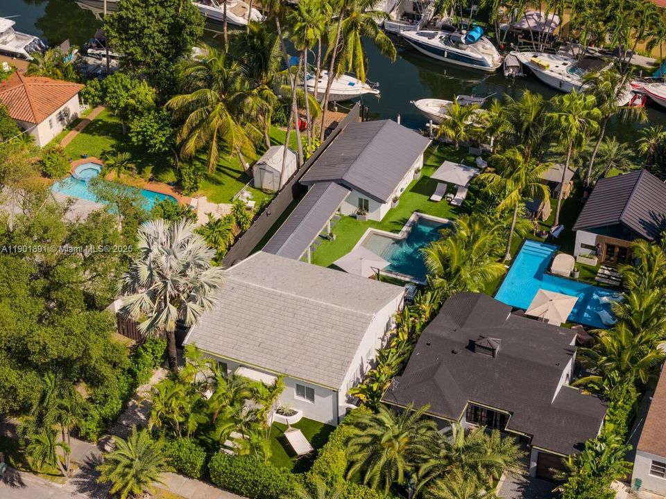 待售: $2,190,000 (3 贝兹, 3 浴室, 1896 平方英尺)