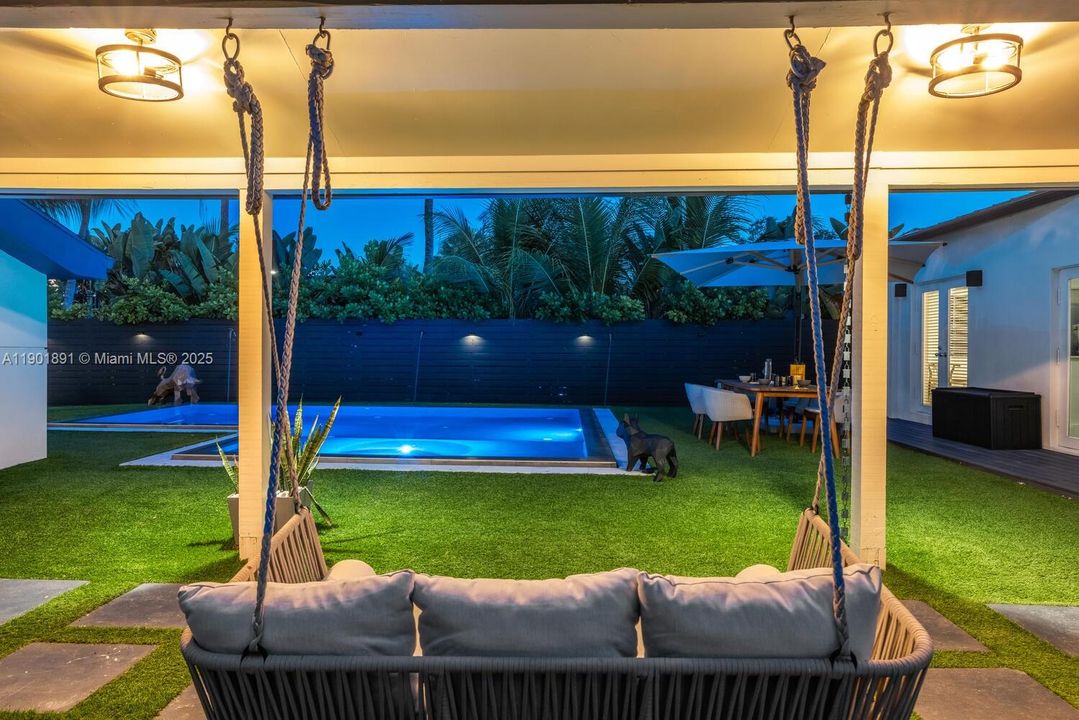 待售: $2,190,000 (3 贝兹, 3 浴室, 1896 平方英尺)