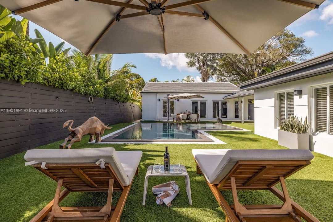 待售: $2,190,000 (3 贝兹, 3 浴室, 1896 平方英尺)