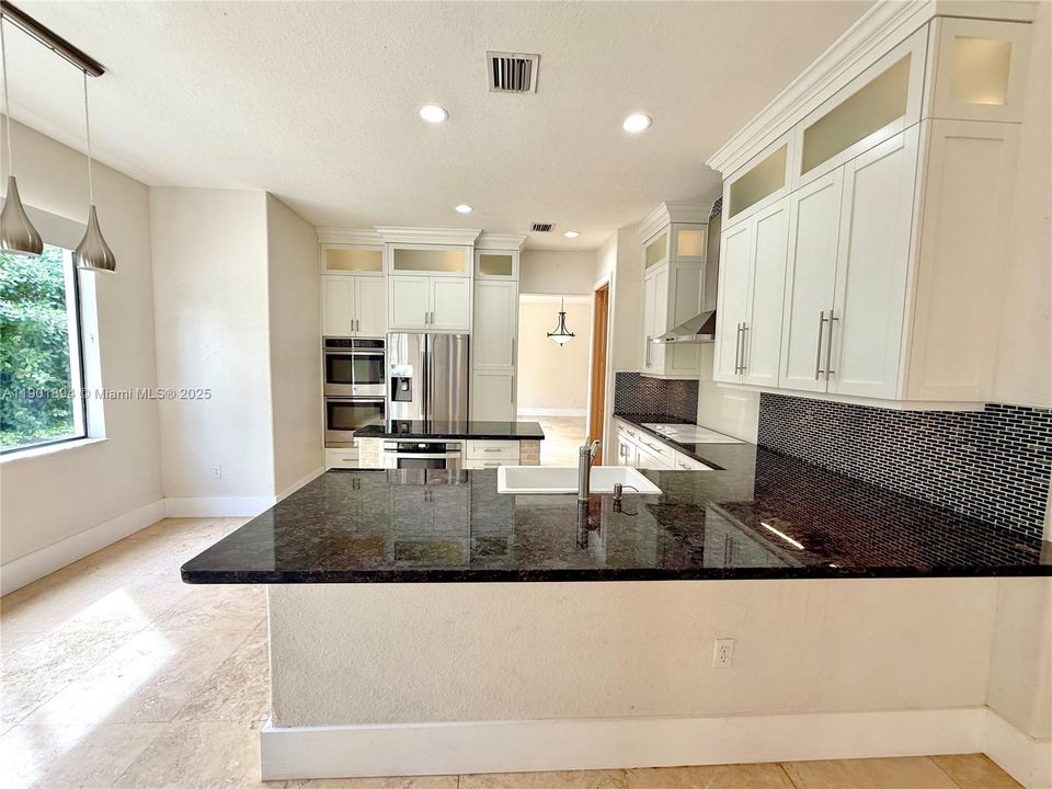 最近售出: $874,900 (5 贝兹, 4 浴室, 3982 平方英尺)