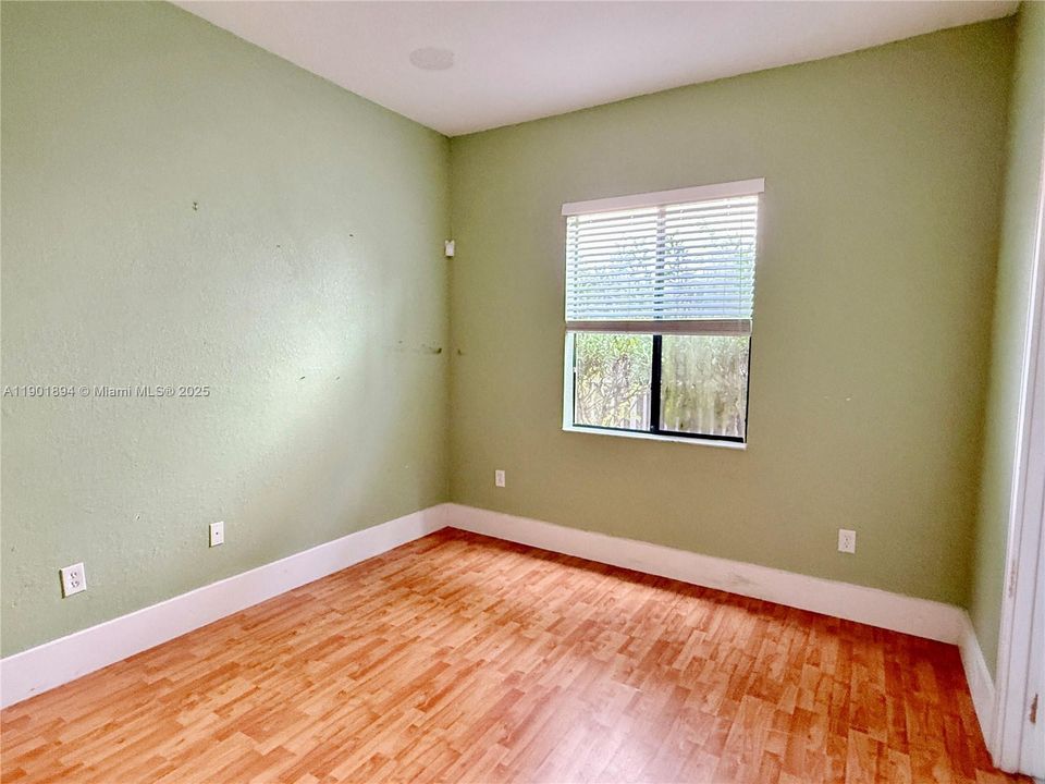 最近售出: $874,900 (5 贝兹, 4 浴室, 3982 平方英尺)