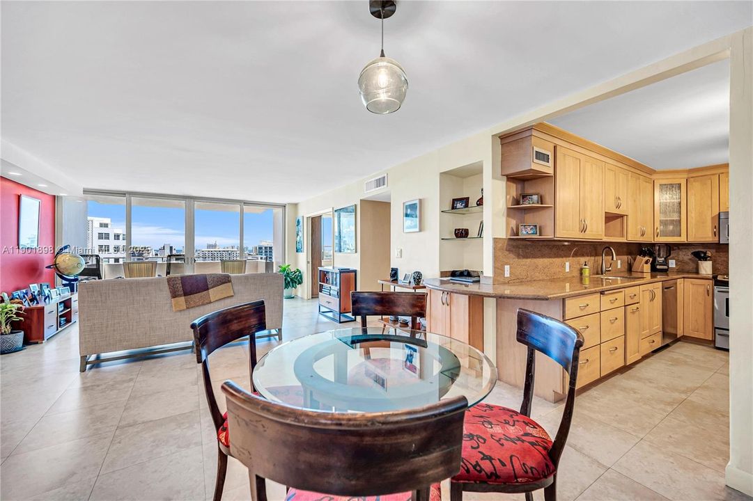 For Rent: $5,600 (2 beds, 2 baths, 1238 Square Feet)