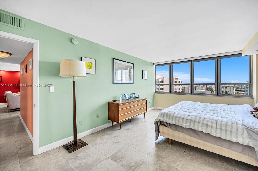 For Rent: $5,600 (2 beds, 2 baths, 1238 Square Feet)