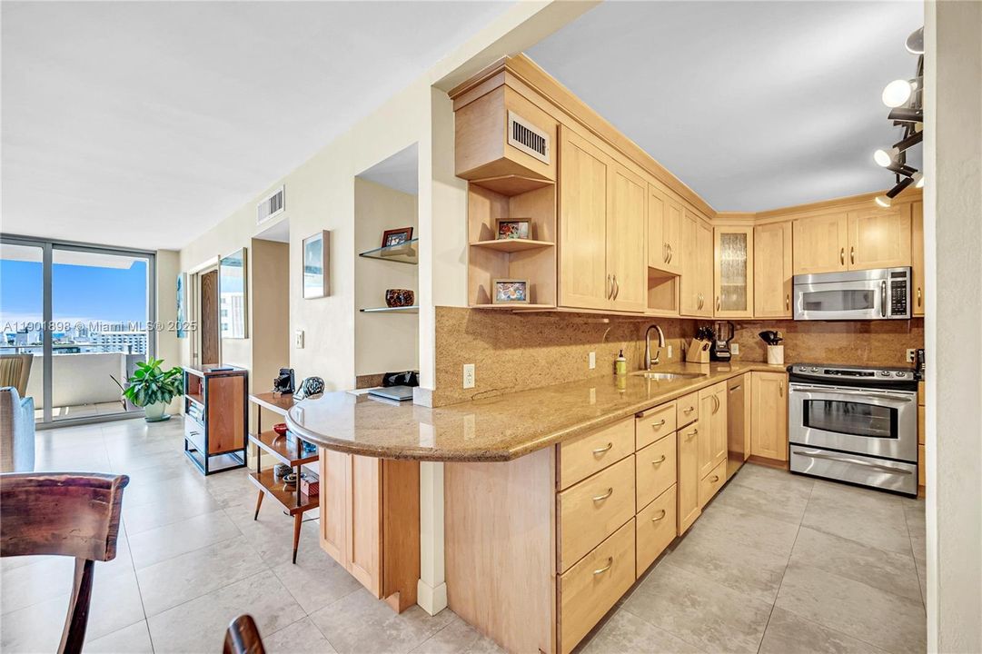 For Rent: $5,600 (2 beds, 2 baths, 1238 Square Feet)