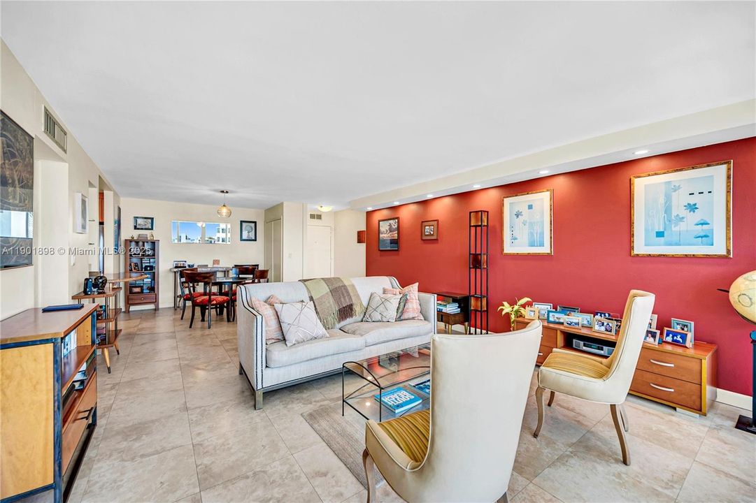 For Rent: $5,600 (2 beds, 2 baths, 1238 Square Feet)