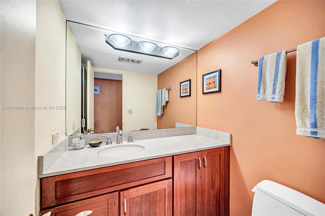 For Rent: $5,600 (2 beds, 2 baths, 1238 Square Feet)