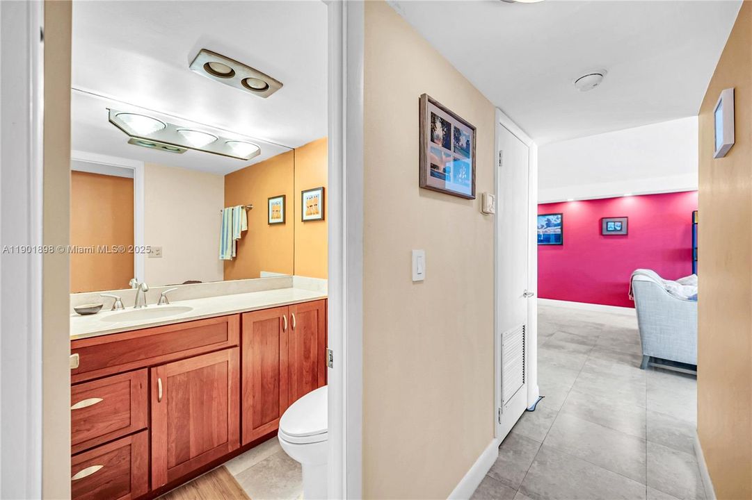 For Rent: $5,600 (2 beds, 2 baths, 1238 Square Feet)