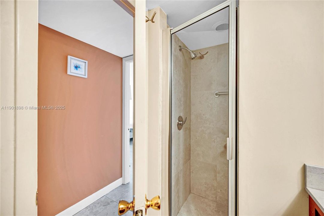 For Rent: $5,600 (2 beds, 2 baths, 1238 Square Feet)