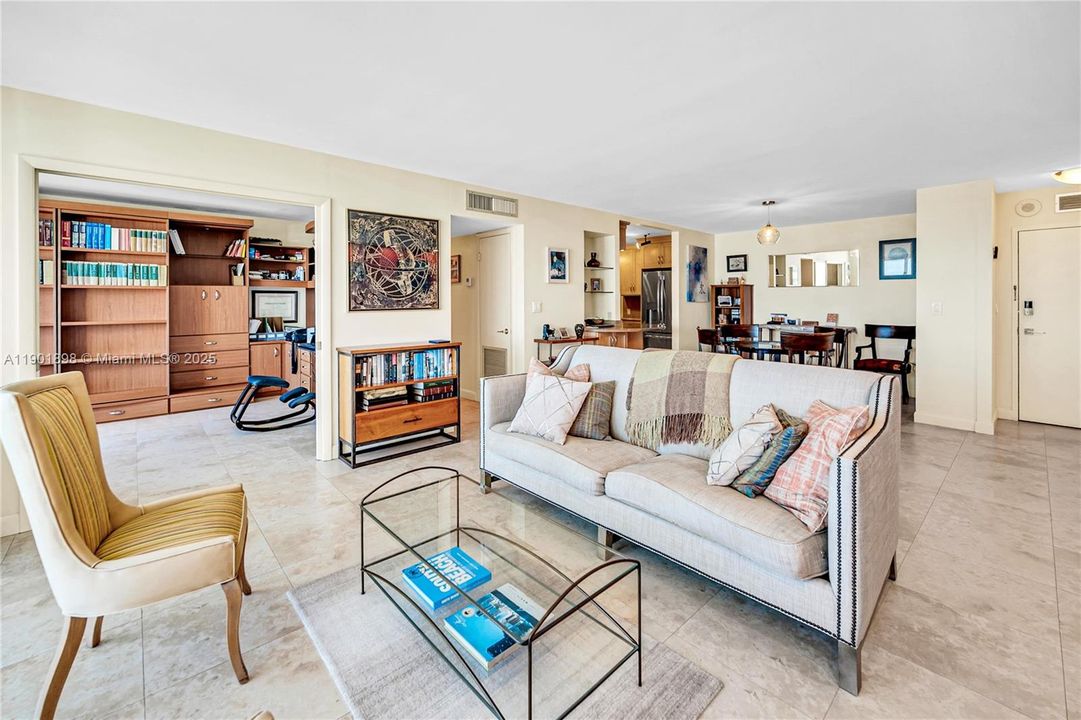 For Rent: $5,600 (2 beds, 2 baths, 1238 Square Feet)