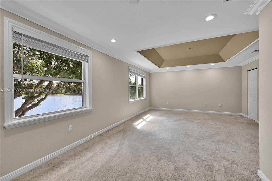 En Venta: $535,000 (3 camas, 2 baños, 2034 Pies cuadrados)