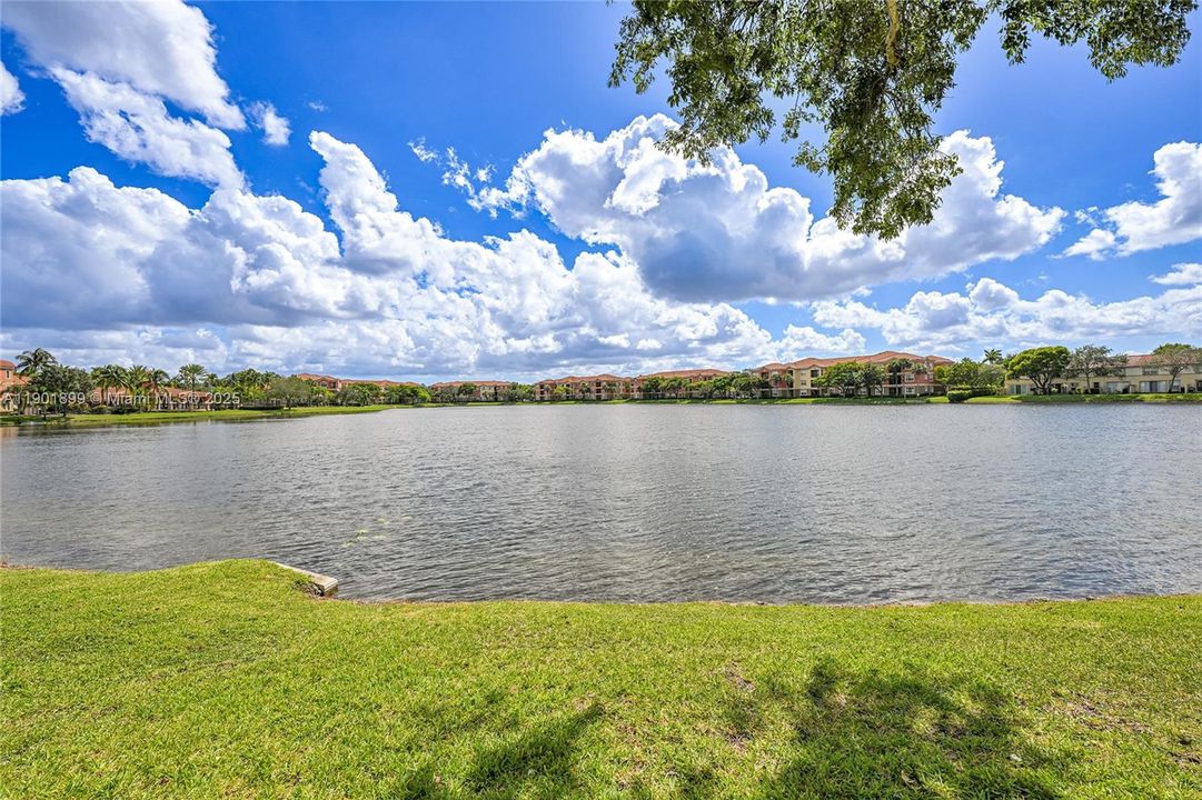 En Venta: $535,000 (3 camas, 2 baños, 2034 Pies cuadrados)