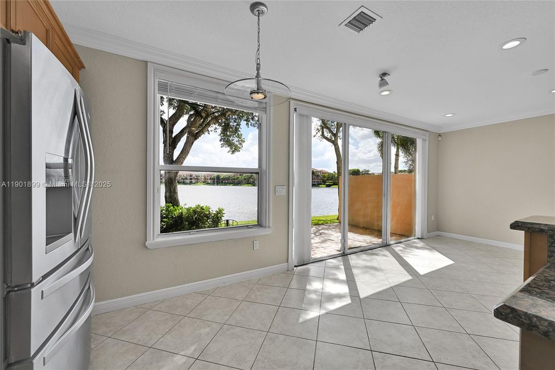 En Venta: $535,000 (3 camas, 2 baños, 2034 Pies cuadrados)