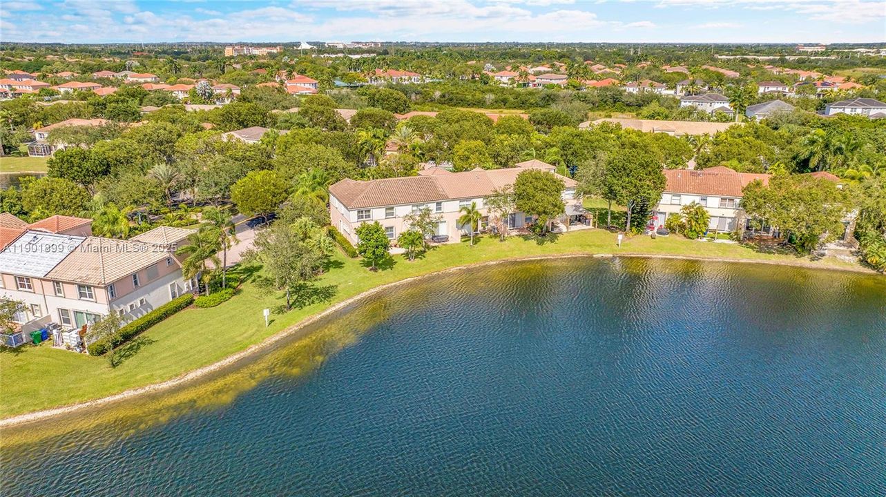 En Venta: $535,000 (3 camas, 2 baños, 2034 Pies cuadrados)