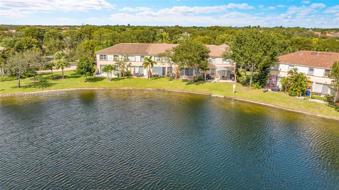 En Venta: $535,000 (3 camas, 2 baños, 2034 Pies cuadrados)