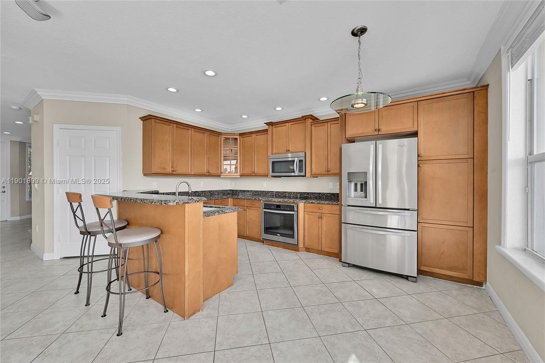 En Venta: $535,000 (3 camas, 2 baños, 2034 Pies cuadrados)